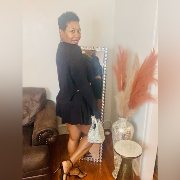 Two Piece Crop Top with swing shorts - Picture 3 of 6